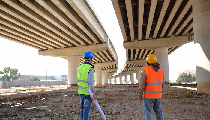Infrastructure: Private vs. Publicly Listed